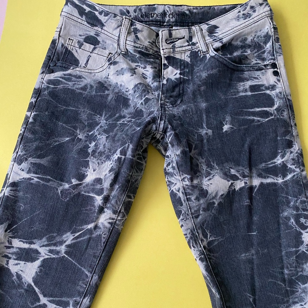Element rare to find ! Skinny jeans!
